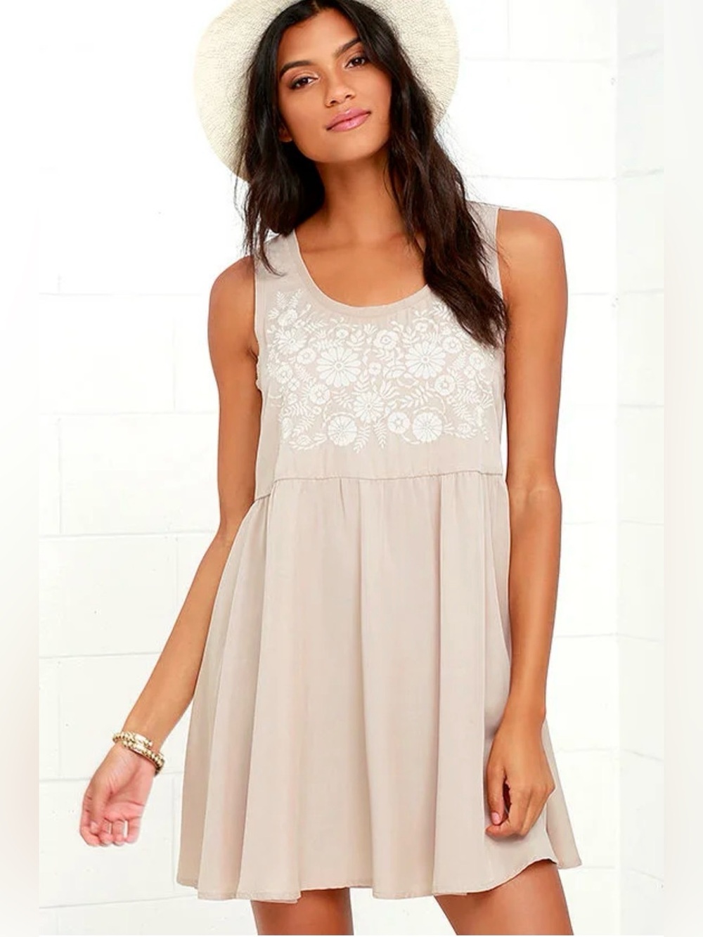 Lulu's Embroidered Sunflower Sweetheart Beige Mini Dress Small Summer Sleeveless